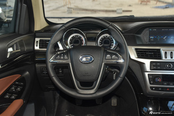 2016款揽福 2.4L手动汽油两驱精英版5座