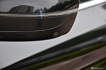 2018款宝马 5系改款 530Li xDrive 豪华套装
