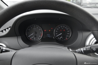 2018款瑞风M3 1.6L手动速运版5座