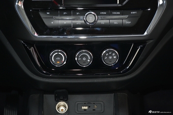 2018款东南DX3 EV400 豪华版