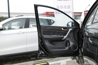 2015款哈弗H6运动版1.5T手动改款两驱精英型