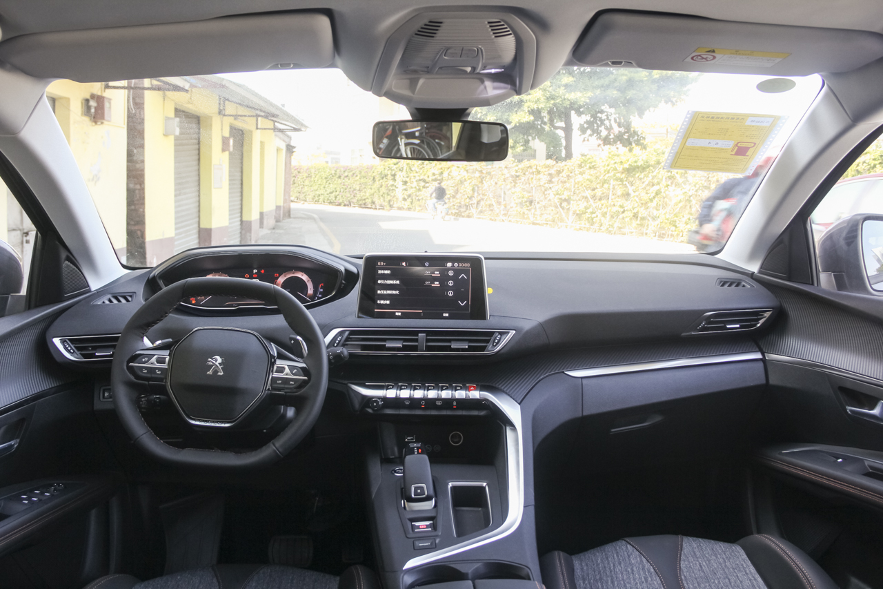 2017款标致4008 1.6T自动350THP精英版