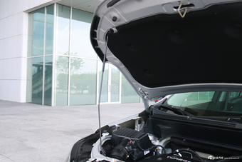 2018款探界者2.0T Redline版550T