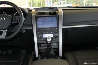 2017款黄海N3 2.5T手动两驱运动版XD25T5