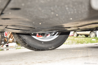 2016款马自达3昂克赛拉1.5L手动三厢豪华型 炫亮银