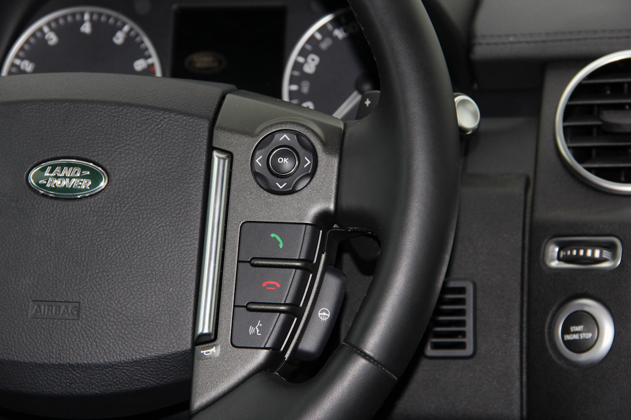 2016款第四代发现3.0T自动SC曜黑典藏版 SE