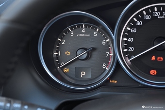 2018款阿特兹2.0L自动蓝天豪华版