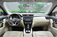 2017款奇骏2.5L自动CVT七座领先版 4WD