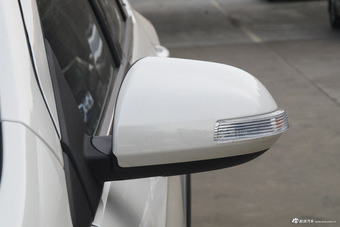 2016款风神AX3 1.5L自动尚酷型