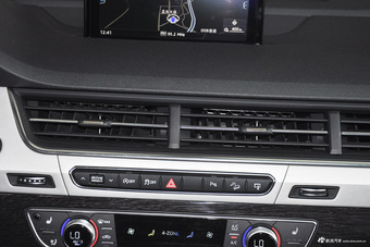 2016款奥迪Q7 3.0T自动45TFS S-Line运动型