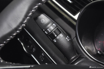 2017款众泰Z560 1.5T自动CVT尊贵型