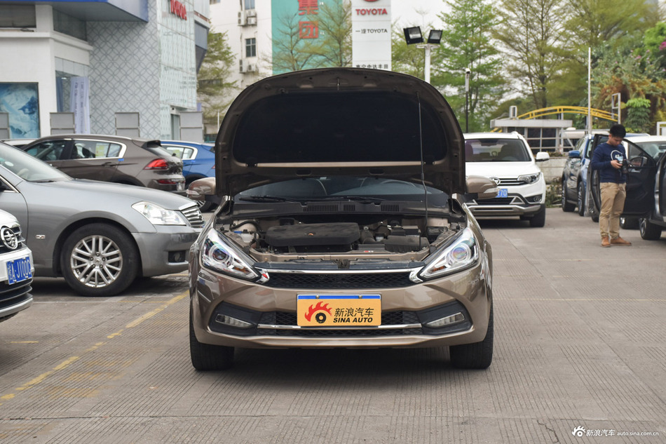 2016款骏派A70 1.6L自动豪华型 