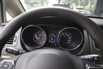 	2018款斯派卡1.5L手动豪华型