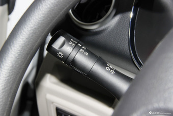 2016款启辰T70 1.6L手动睿行版