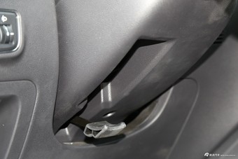 2017款长安CS75尚酷版 1.5T自动锋锐型