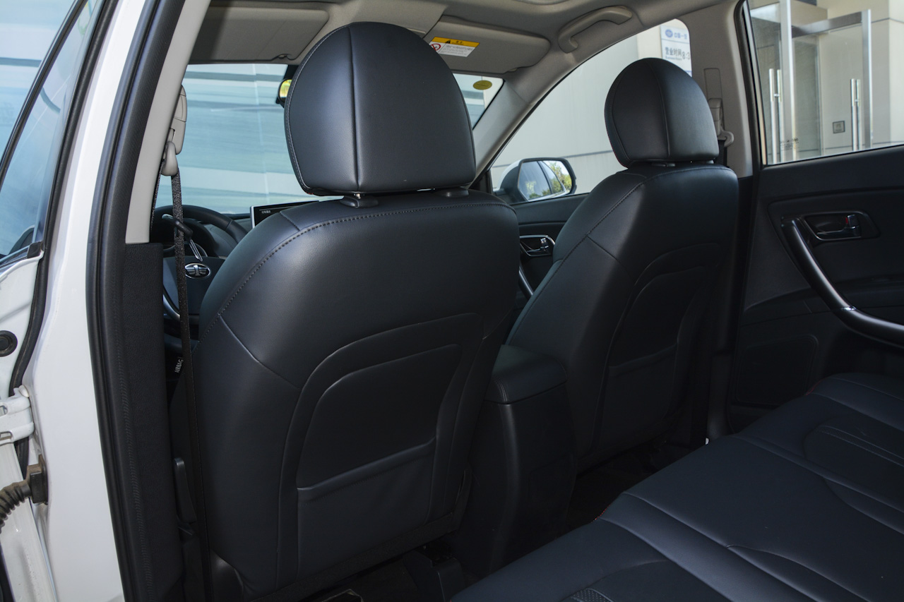 2017款奔腾X80 1.8T自动豪华型 