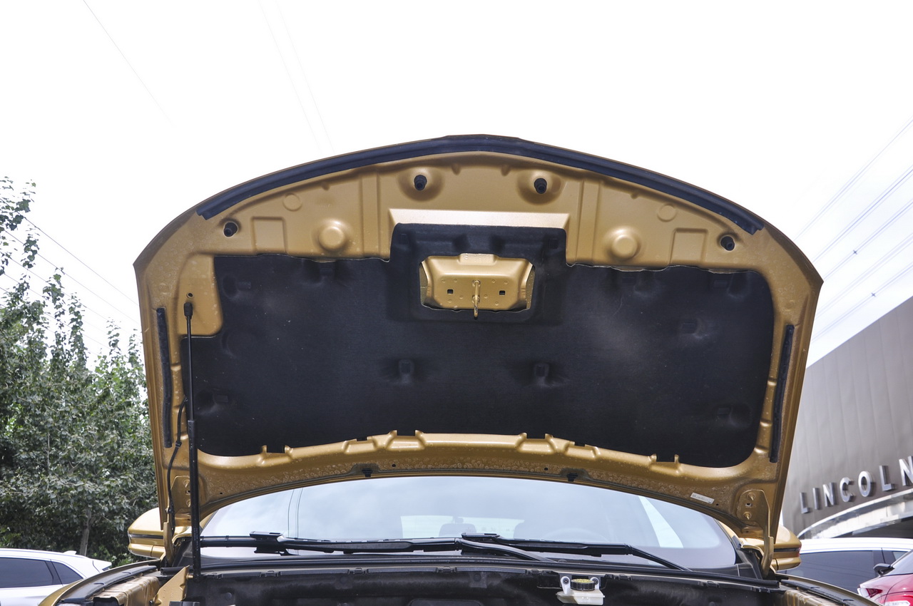 2017款林肯MKC 2.0T自动两驱尊雅版