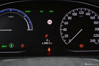 2018款本田雅阁锐·混动2.0L自动锐尊版