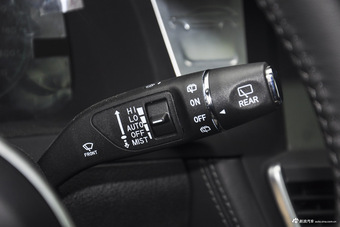 2016款众泰T600 2.0T自动尊贵型