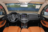 2017款宝骏560律动版1.8L iAMT尊享型