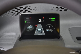 2018款宝骏E100智享版