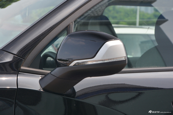 2017上汽大通D90 2.0T自动两驱水星