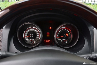 2018款帕杰罗3.0L自动尊贵版