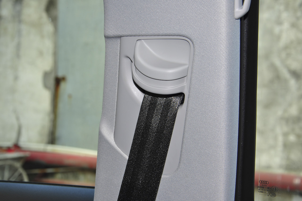 2017款奥迪A4L 2.0T自动45TFSI quattro风尚型