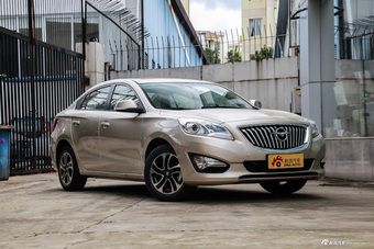 2017款海马福美来1.6L手动豪华型