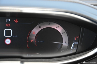 2017款标致5008 1.8T自动380THP豪华版7座