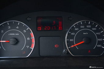 2016款五菱荣光V 1.2L手动实用型