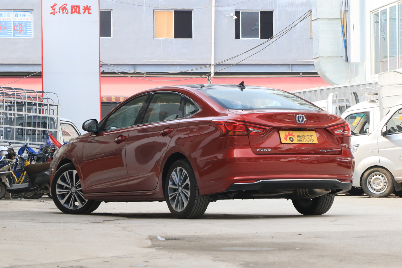 2018款睿骋CC1.5T自动豪雅型