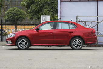 2017款朗逸1.4T自动豪华版230TSI DSG