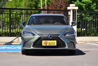 2018款雷克萨斯ES 2.5L自动300h尊享版