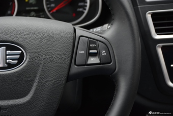 2019款奔腾X40 1.6L自动互联智酷型