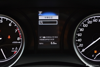   2018款凯美瑞2.0E自动领先版