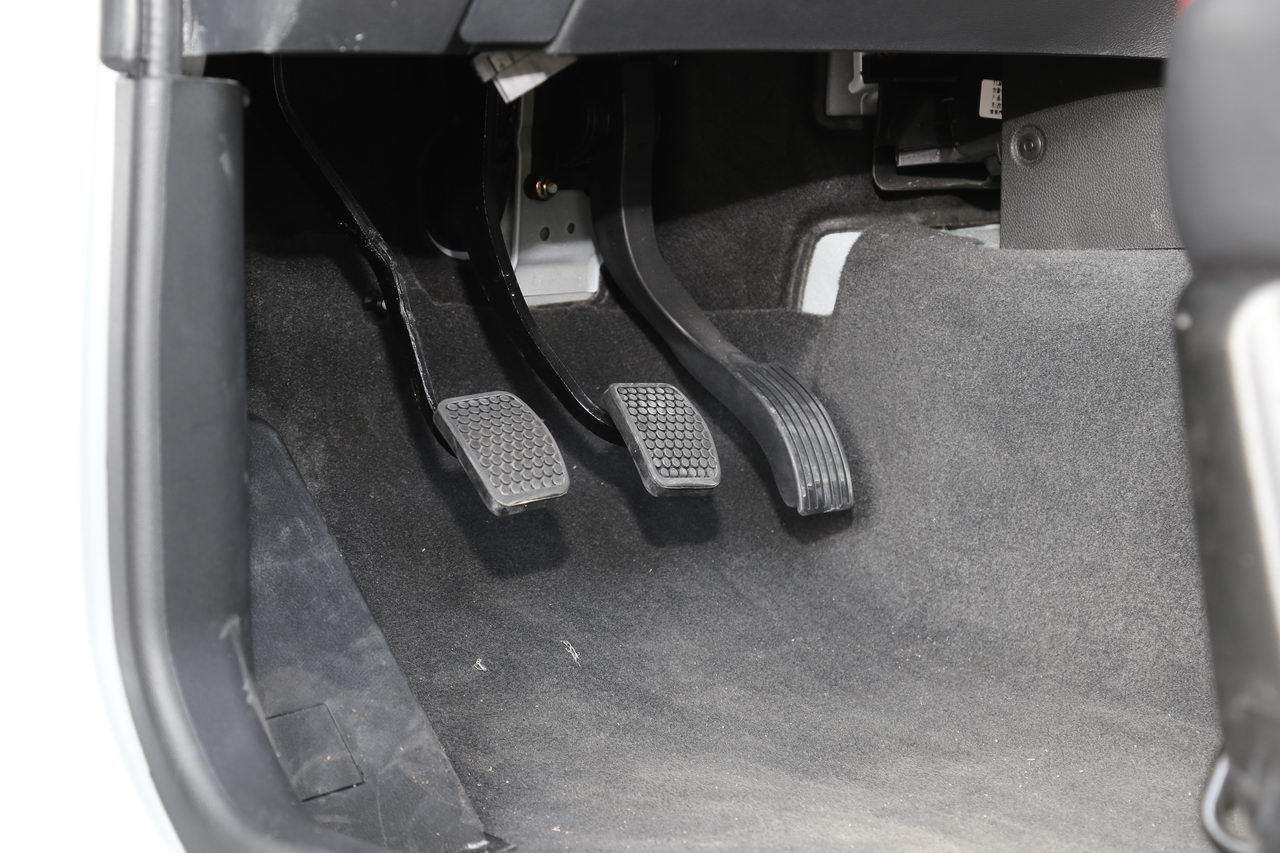 2017款启腾V60 1.5L手动舒适型