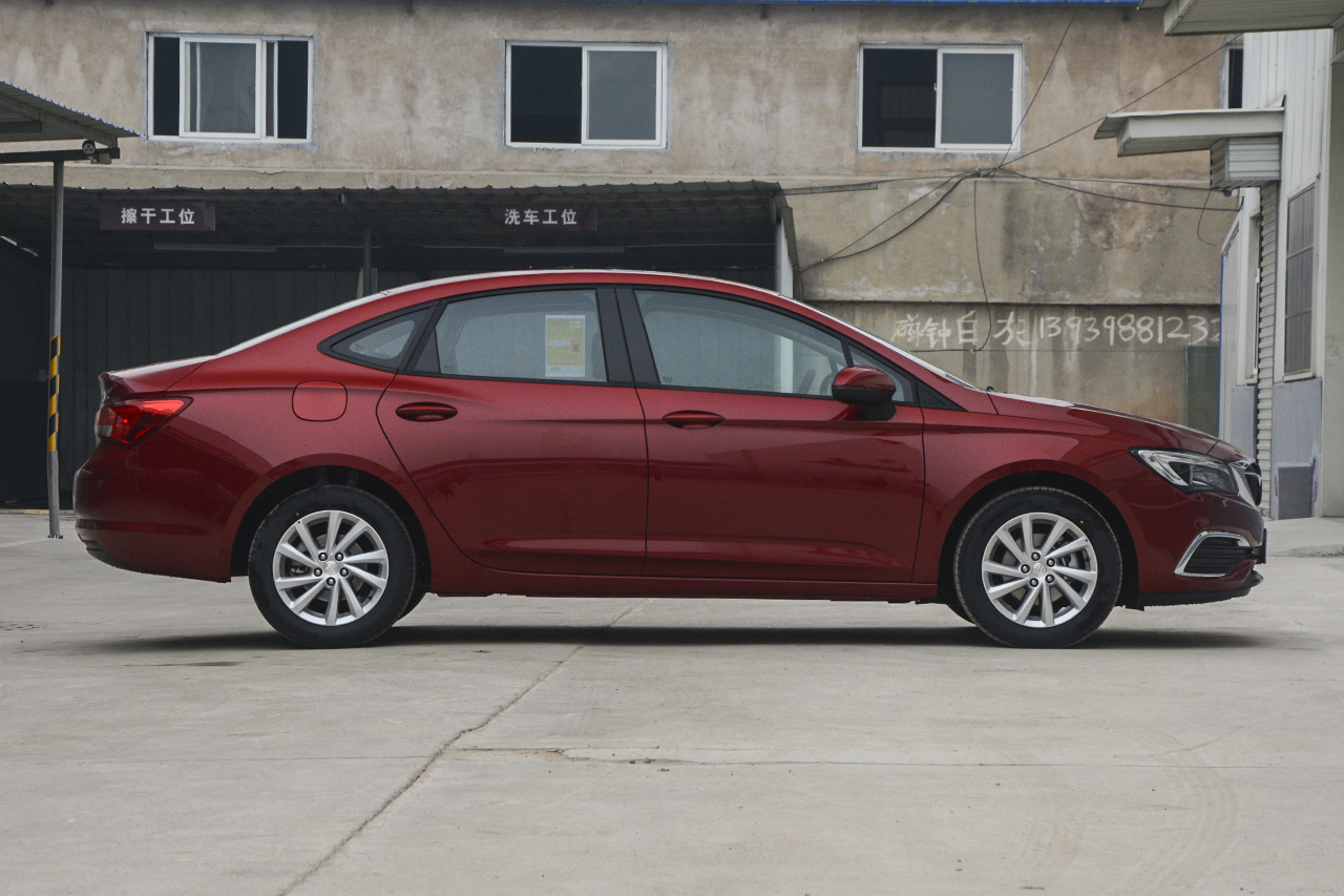 2018款威朗两厢1.5L自动领先型15S