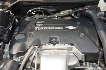 2018款探界者2.0T自动四驱捍界版550T