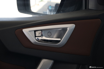 2018款领主2.5T手动柴油大双两驱豪华型