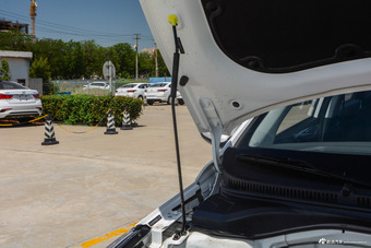 2016款悦纳1.4L自动炫酷版GLS