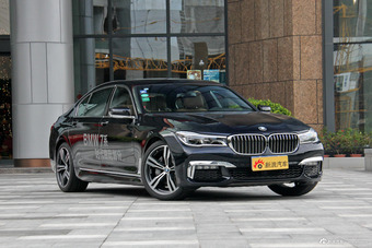 2018款宝马7系740Li 3.0T自动领先型M运动套装 