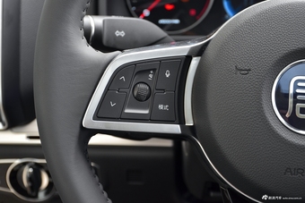 2018款比亚迪唐2.0T 智联尊悦型