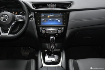 2019款奇骏2.5L自动四驱智联领先版