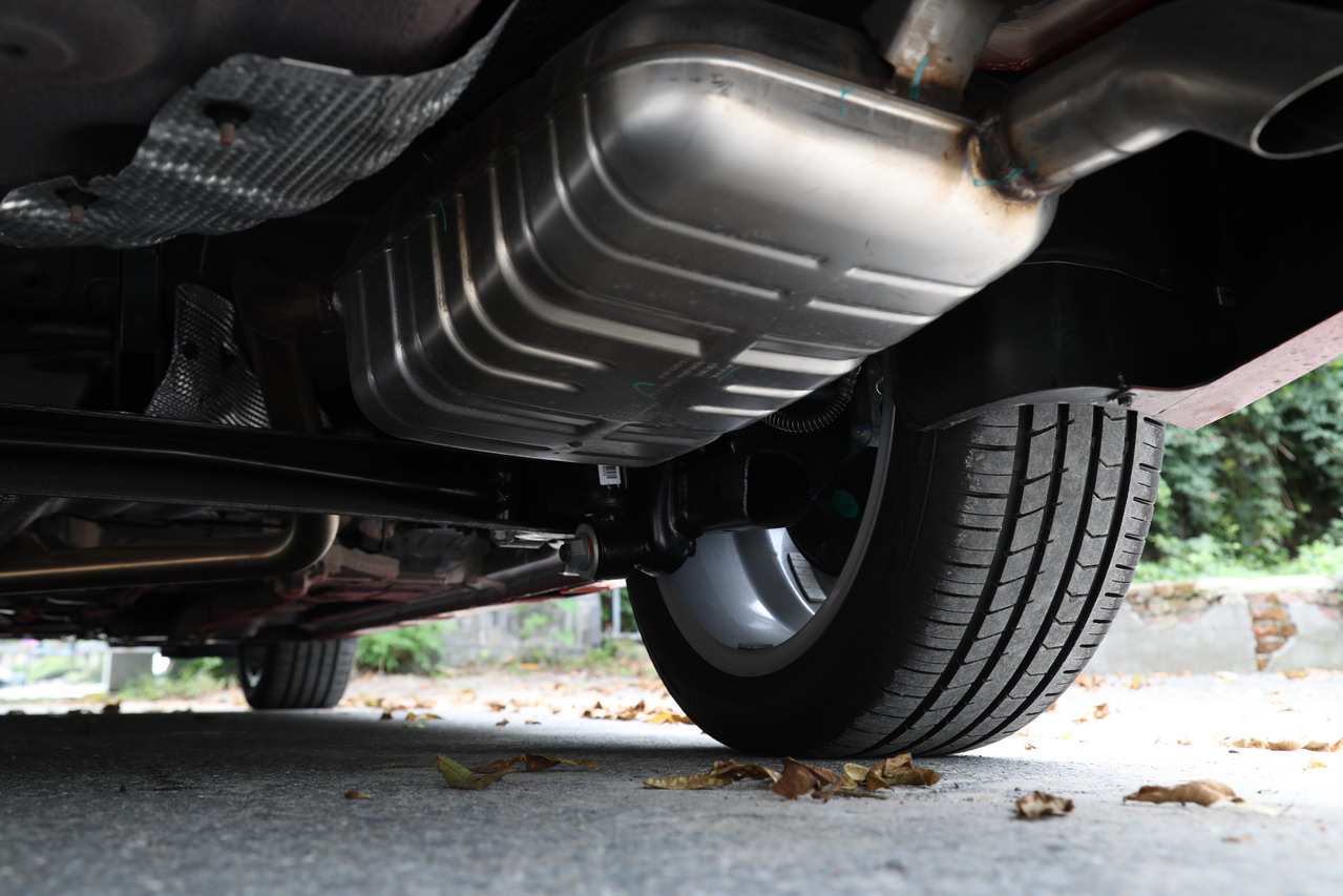 2018款吉利缤瑞1.0T自动缤耀版200T 