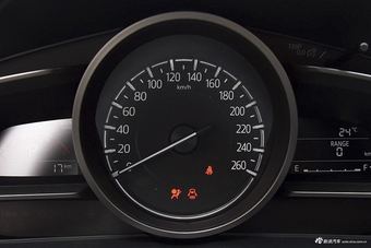 2018款马自达CX-4 2.5L自动四驱蓝天激情版