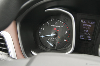 2018款领主2.5T手动两驱精英型大双JE4D25Q5A