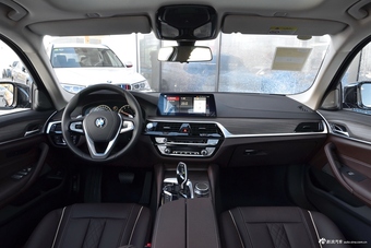2019款宝马5系2.0T自动530Li 尊享型豪华套装图片