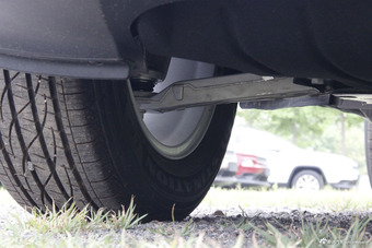 2016款自由光2.4L自动专业版+智能包