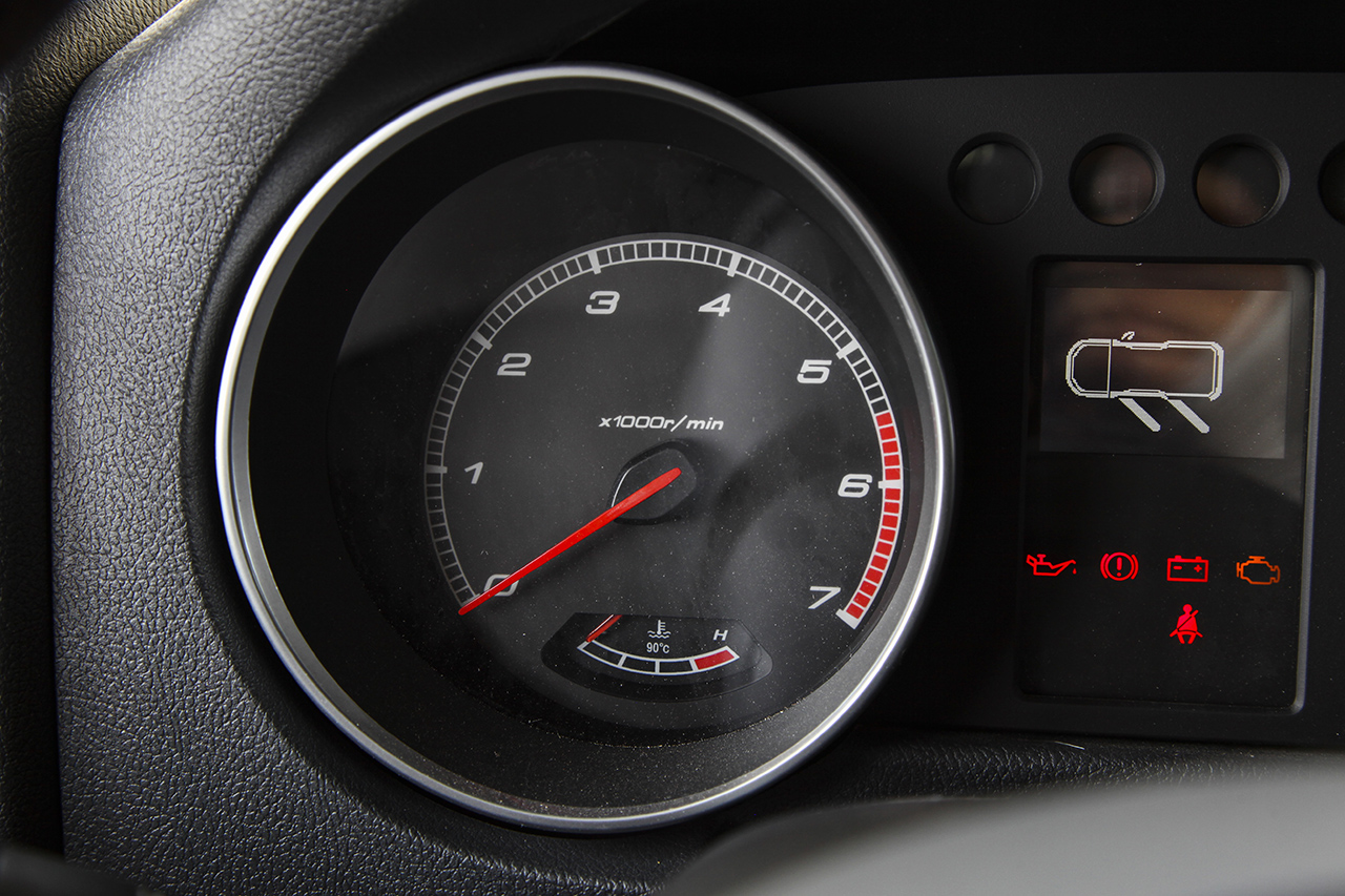 2016款北京BJ40L 2.3T自动四驱尊享版